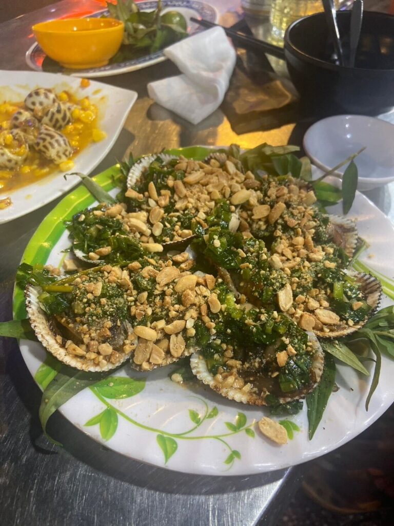 ベトナムの貝料理